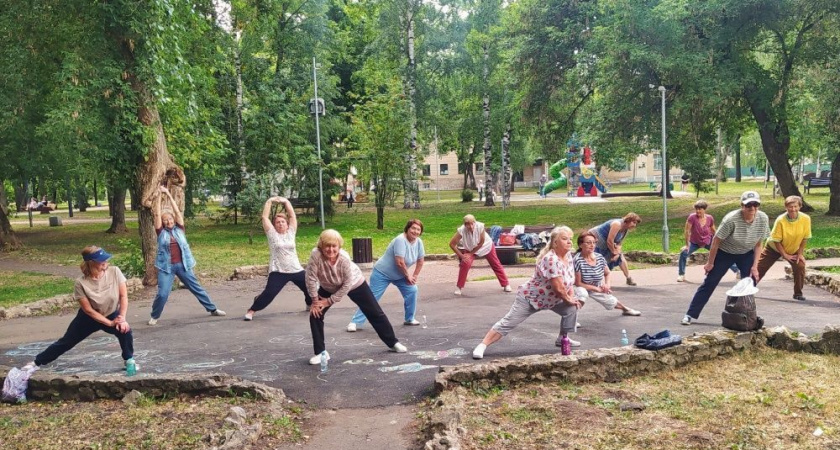 Кировчан пригласили на бесплатные занятия йогой