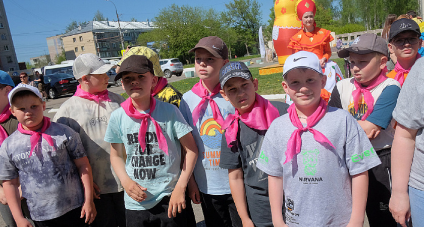 С Днем защиты детей юных кировчан поздравил Александр Соколов