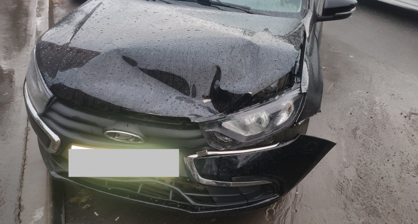 Трехлетний малыш пострадал в тройной аварии на улице Московской в Кирове