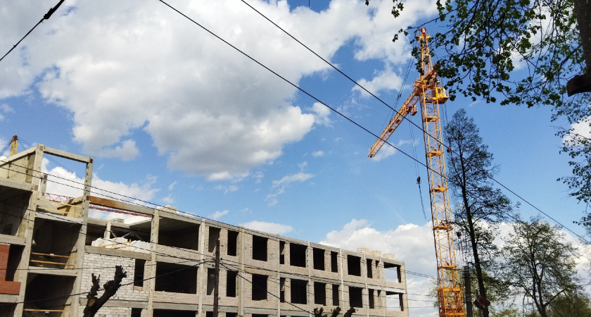 В Зуевском районе на стройке погиб рабочий