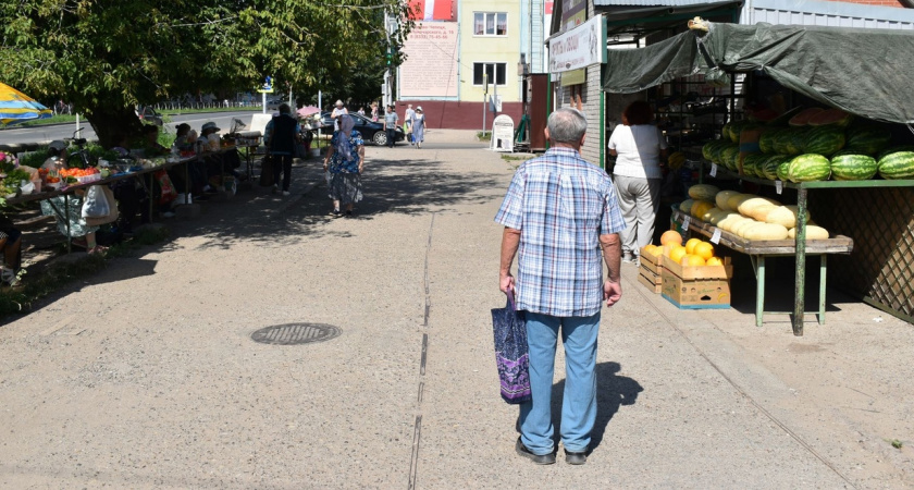 "Пенсионный возраст снизят на пять лет" - россиянам сообщили приятную новость