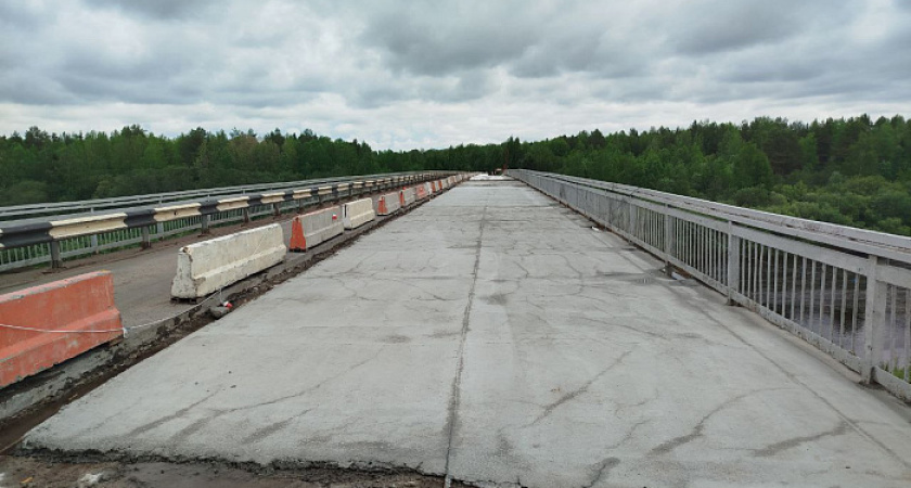 В Нагорском районе идет реконструкция моста через реку Кобру