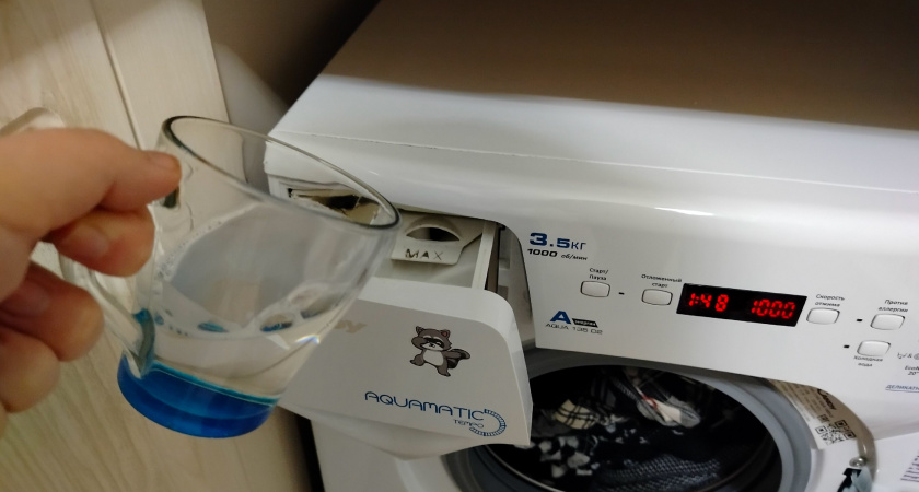 Почему вещи перестали отстирываться - оказалось, что большинство хозяек сыплют порошок не в тот отсек