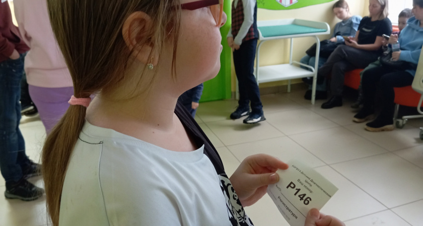 Стал известен график работы медучреждений Кирова в длинные выходные на День России