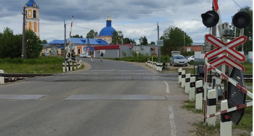В Кирово-Чепецком районе ограничат движение по железнодорожному переезду