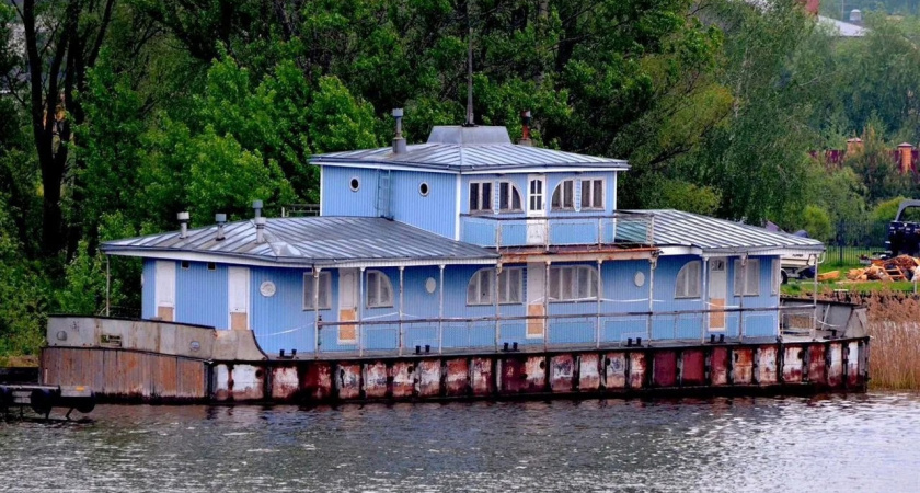 Дeбaркадер за 3,8 миллиона рублей выставили на продажу в Кировской области