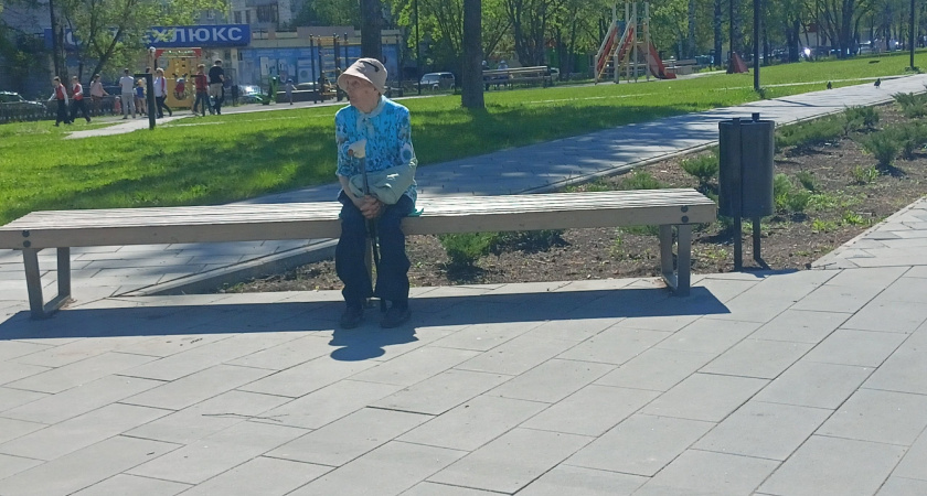 Сумма небольшая, зато каждому. Эту выплату получат все пенсионеры в июне - что известно