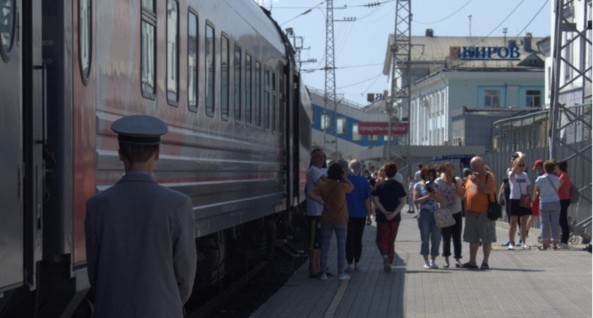 Полетят из вагона вместе с чемоданами: в РЖД ужесточили правила, теперь не поможет даже купленный билет