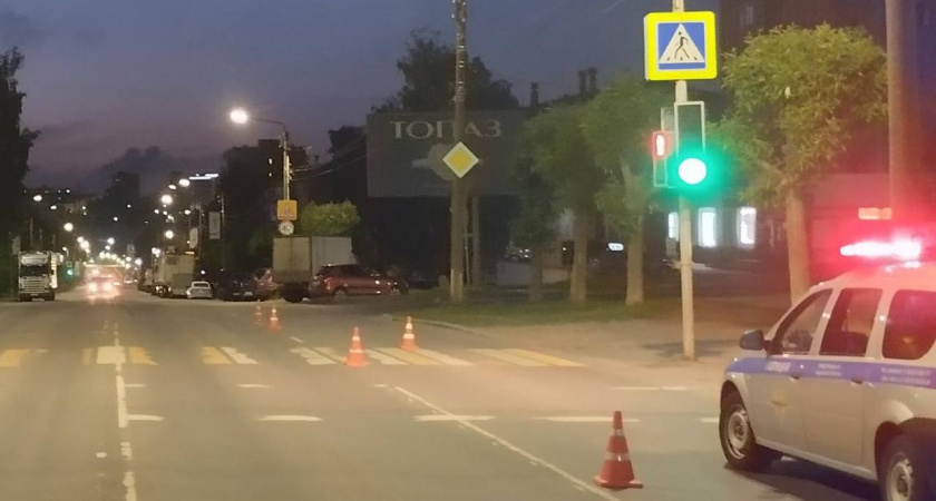 В Кирове 18-летний бесправник сбил человека на пешеходном переходе