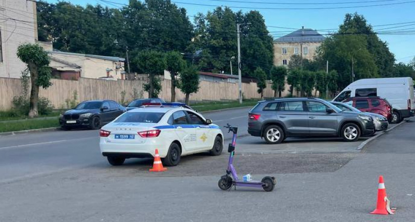 В Кирове подросток на арендованном электросамокате сбил пенсионерку
