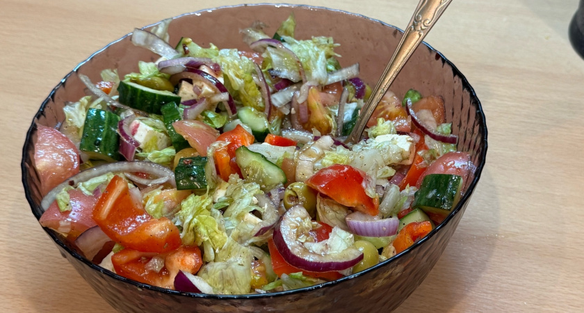 Самым невкусным блюдом мира признали салат из России: не догадаетесь, о каком речь