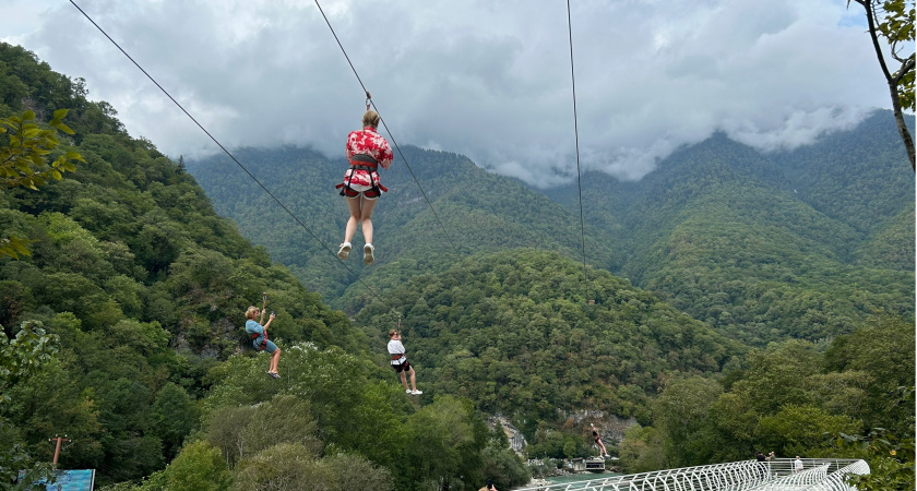"В этот красивый ад больше ни ногой": российские туристы поделились честным отзывом об Абхазии