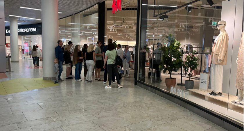 "Очередь рассосалась за секунду": уставший стоять на кассе "Пятерочки" россиянин раскрыл лучший лайфхак - пользуйтесь всегда