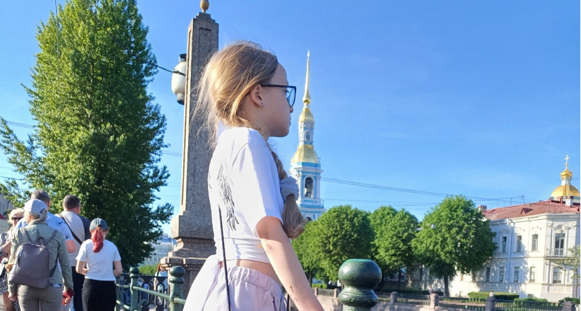 Эту рабочую неделю сделали шестидневной: выходные отодвинули "на потом" - сюрприз для всех россиян