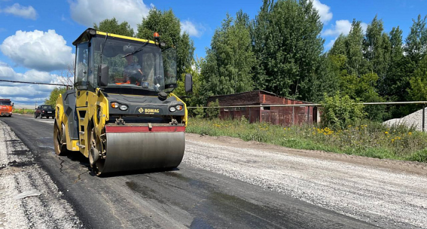 В Зуевском районе ремонтируют дорогу Зуевка - Октябрьский - Городище