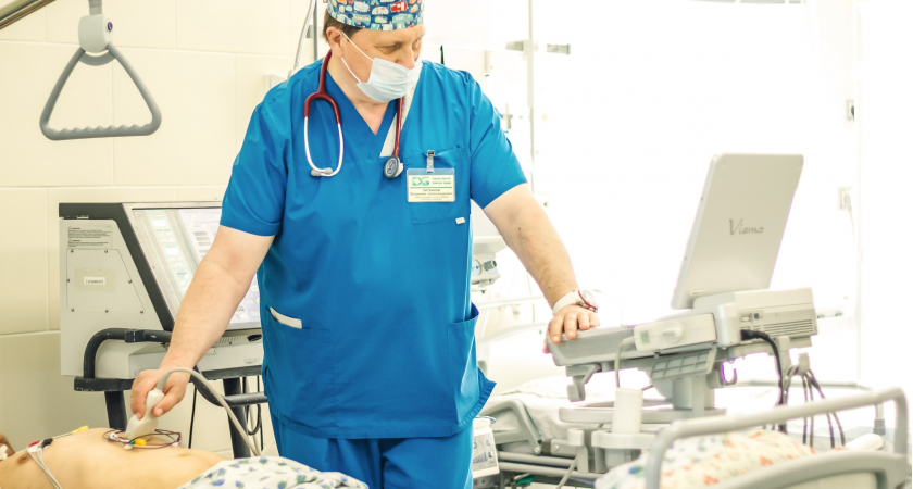 Врачи кировской больницы спасли пациента, которому не помогали антибиотики