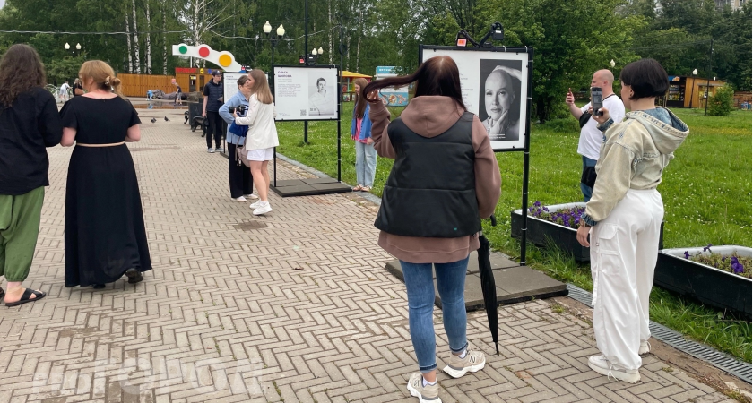 "Это не история болезни, а история жизни": в Кирове открылась фотовыставка "Химия была, но мы расстались" (12+) 