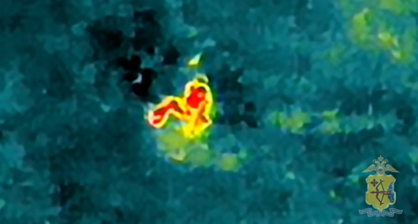 В лесах Шабалинского района с помощью БПЛА нашли лежащего в траве мужчину