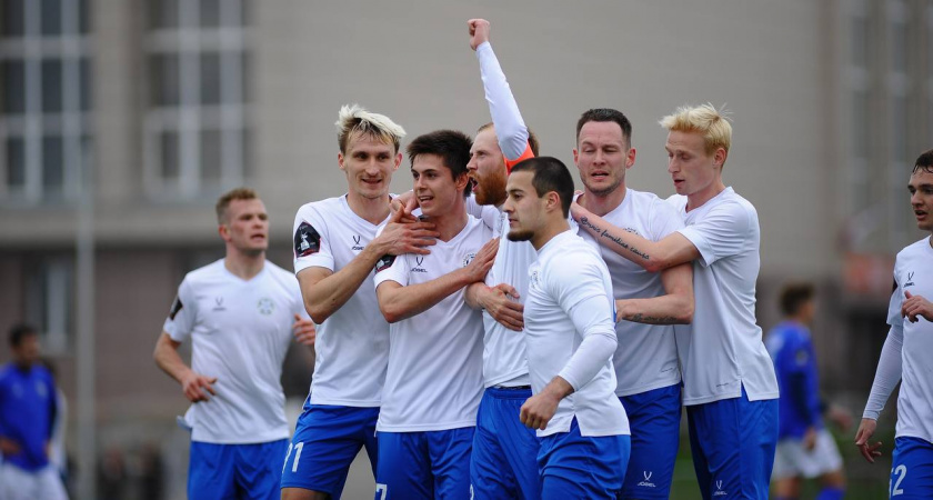 Кировское "Динамо" открыло дебютный сезон в группе "золото" ничьей в Астрахани