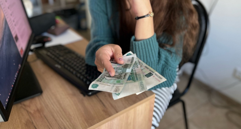 С 1 августа каждого пятого пенсионера ждет прибавка: кому и на сколько поднимут пенсии