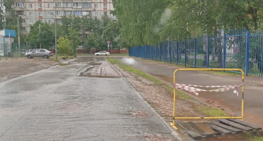 Коммунальная авария произошла на проспекте Строителей в Кирове