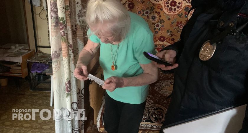 Аферисты лишили сбережений 96-летнюю кировчанку