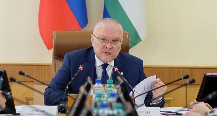 "Люди показали свою картинку": губернатор раскритиковал мэрию Кирова из-за пляжа