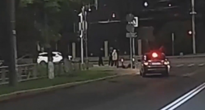 Дорожный знак спас трех кировчан от уснувшего водителя