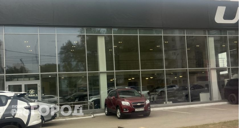 42-летний мужчина угнал из кировского автосалона немецкий кроссовер