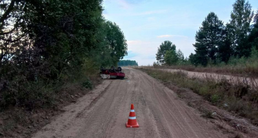 Двое погибли при опрокидывании мотороллера "Муравей" в Верхошижемском районе