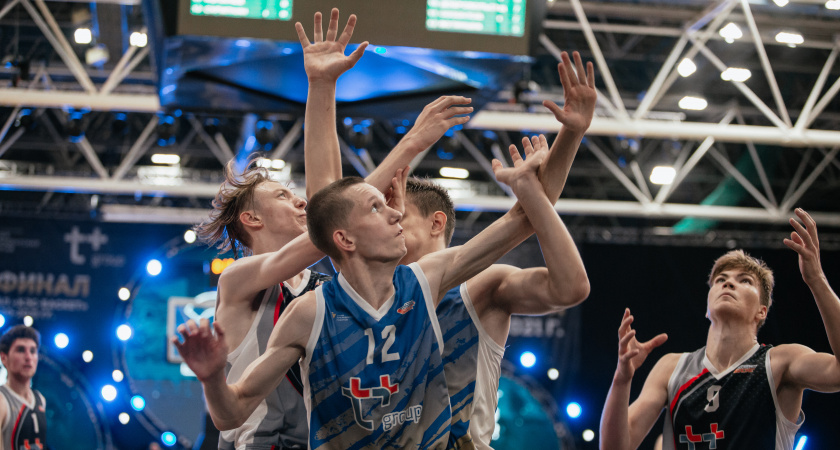 «Т Плюс» совместно со Школьной баскетбольной лигой «КЭС-БАСКЕТ» откроют выставку в Кирово-Чепецке