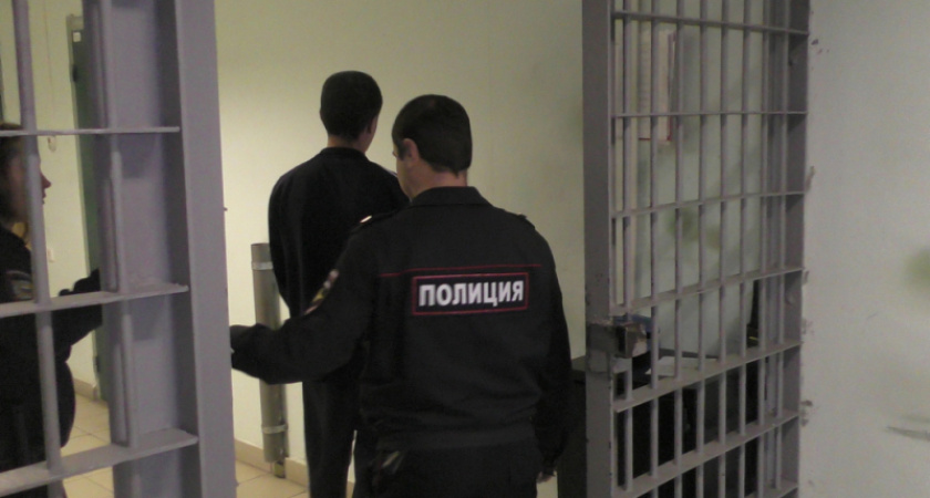 В Кирове осудили 17-летнего пермяка, пойманного на сбыте крупной партии веществ