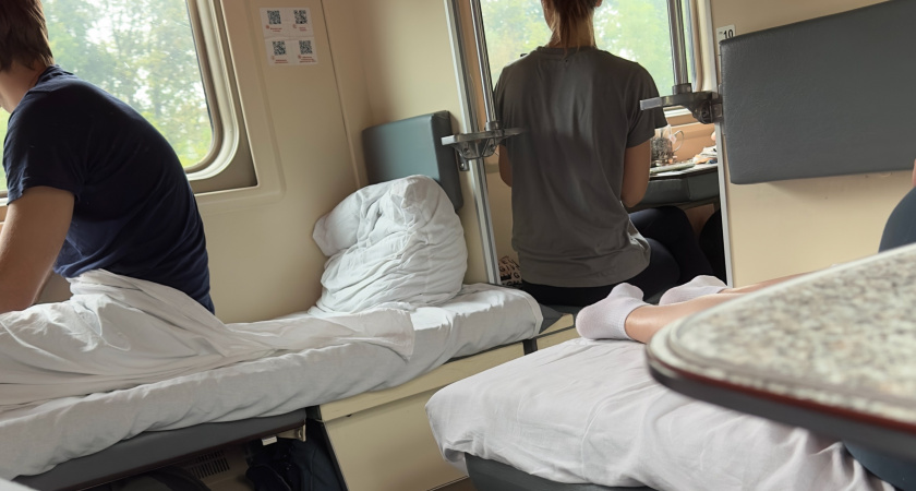 "Женщина, можно я рядом с вами посижу?" – ситуация в узбекском плацкарте, когда мне пришлось искать себе другое место