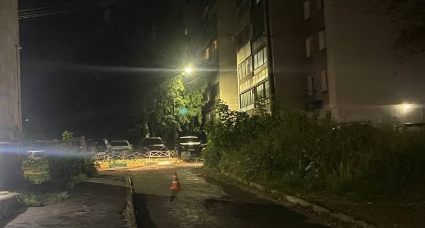 В Кирове полицейские разыскивают водителя, сбившего пешехода на улице Крупской