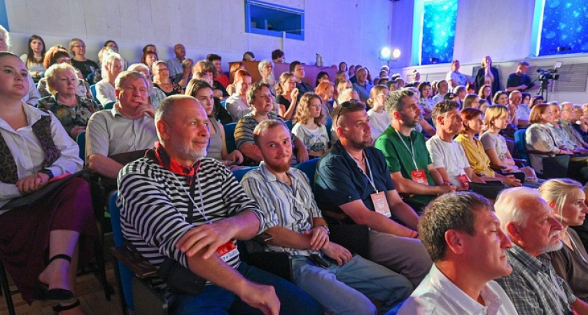 В Кирове собрались 11 выдающихся художников со всей России