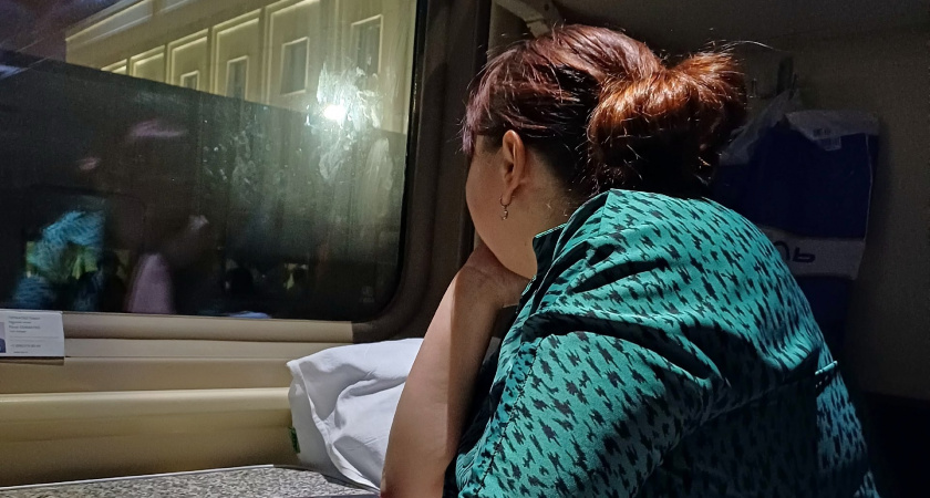 Как бессовестная женщина обманом выманила нижнюю полку в купе - смотрите внимательнее и не ведитесь 