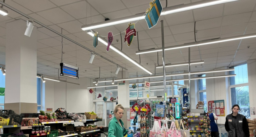 На кассах в "Пятерочке" появилась новая хитрость для тех, кто платит по карте - запомните фразу, чтобы сказать ее продавцу в нужный момент