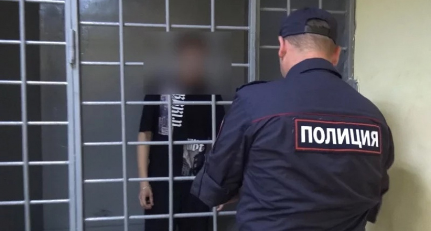 В Рудничном малолетний домушник-альпинист вынес из квартиры странный набор вещей