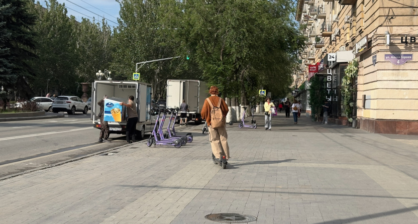 Как в Германии решили проблему с подростками на самокатах