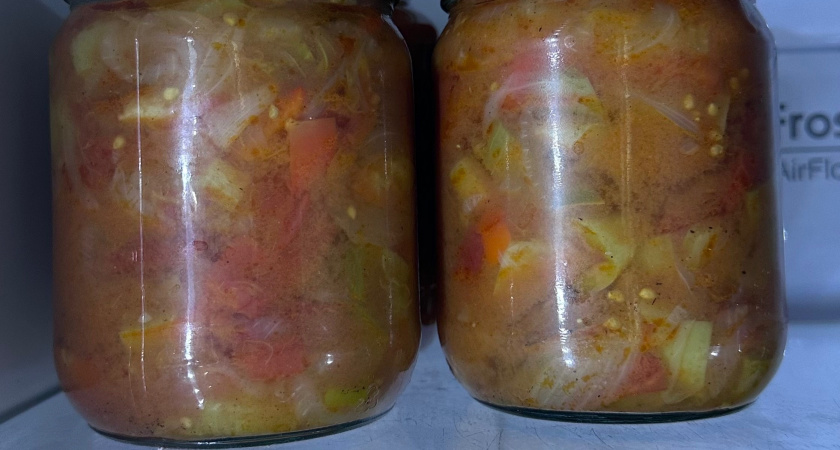 Знакомые из Армении угостили закуской из помидоров на зиму - "Ахоржак": как приготовить