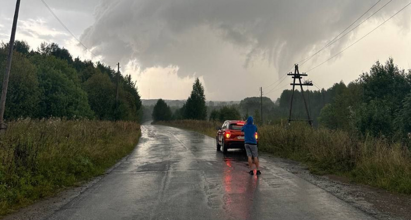 В Белохолуницком районе зафиксирована торнадоопасная суперъячейка