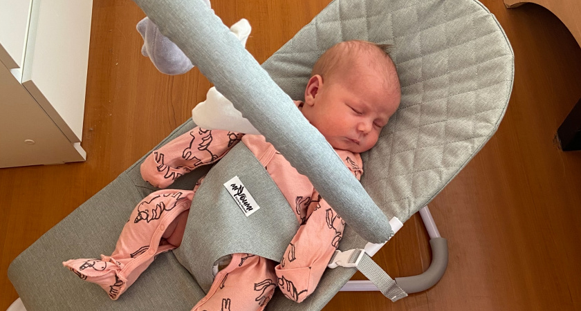 Это иностранное имя для девочки стало настоящим хитом в 2025 году - а ведь 30 лет назад о нем почти позабыли