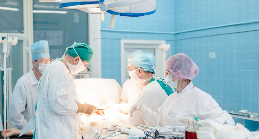 Кировчанам объяснили, чем опасны алкоголь и фастфуд