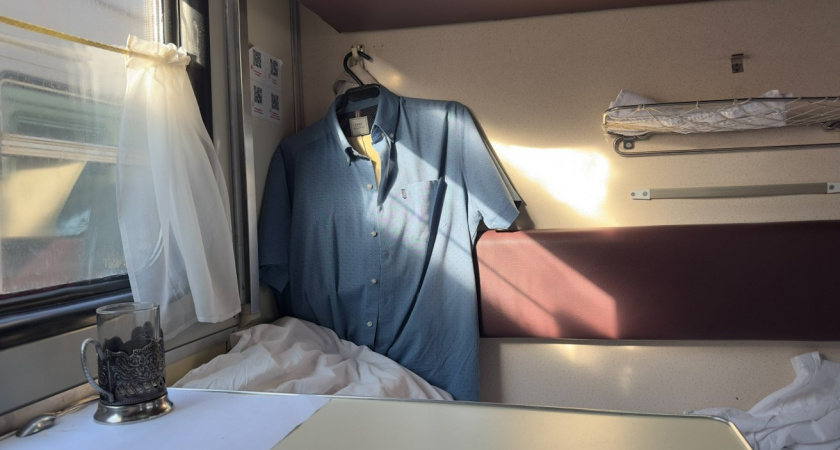 "Отдаешь кругленькую сумму, а рядом едут дети и старики": как россиянин вызвал шквал критики своим предложением для РЖД