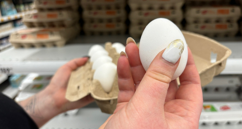 В какую воду класть яйца для варки - в холодную или горячую