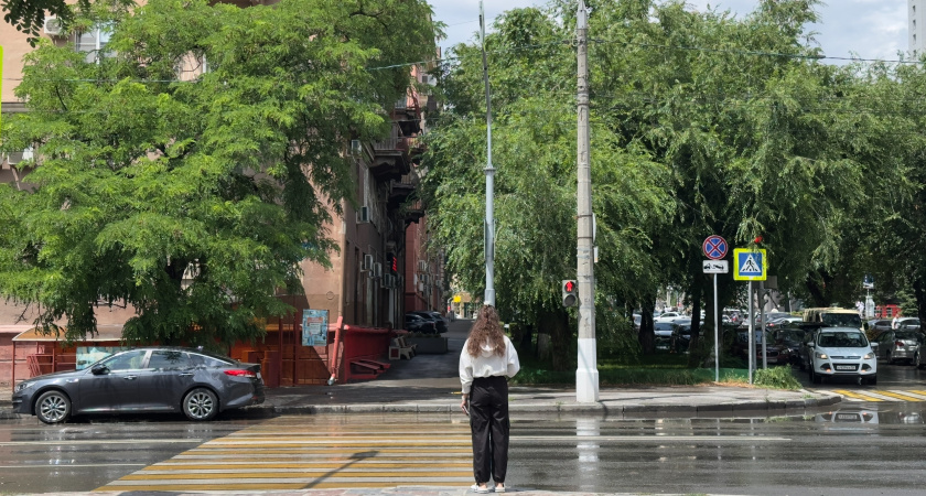 Нужно ли ждать, пока пешеход полностью пересечет дорогу, или можно ехать сразу - Верховный суд поставил жирную точку в вопросе