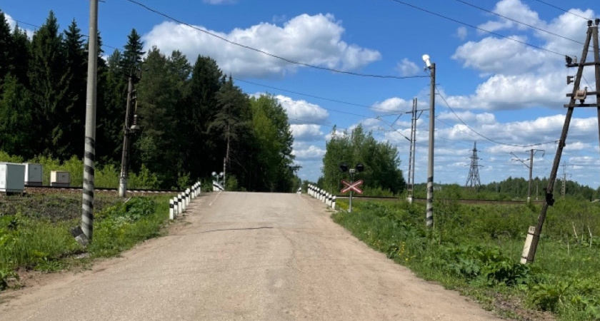 Еще один железнодорожный переезд под Кировом перекроют на сутки
