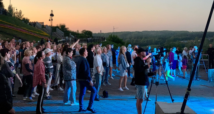 Кинофестиваль, бал шахматной королевы и короля и полумарафон (12+): где провести время 6 и 7 сентября в Кирове и области 