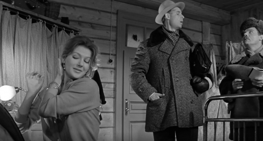 Тяжелая судьба Анфисы из «Девчат» (0+): зрителю это не показали - настоящая трагедия 