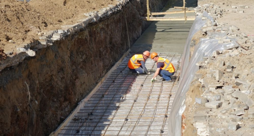 Мэрия Кирова велела подрядчикам прибрать тротуары и дороги перед Днем города